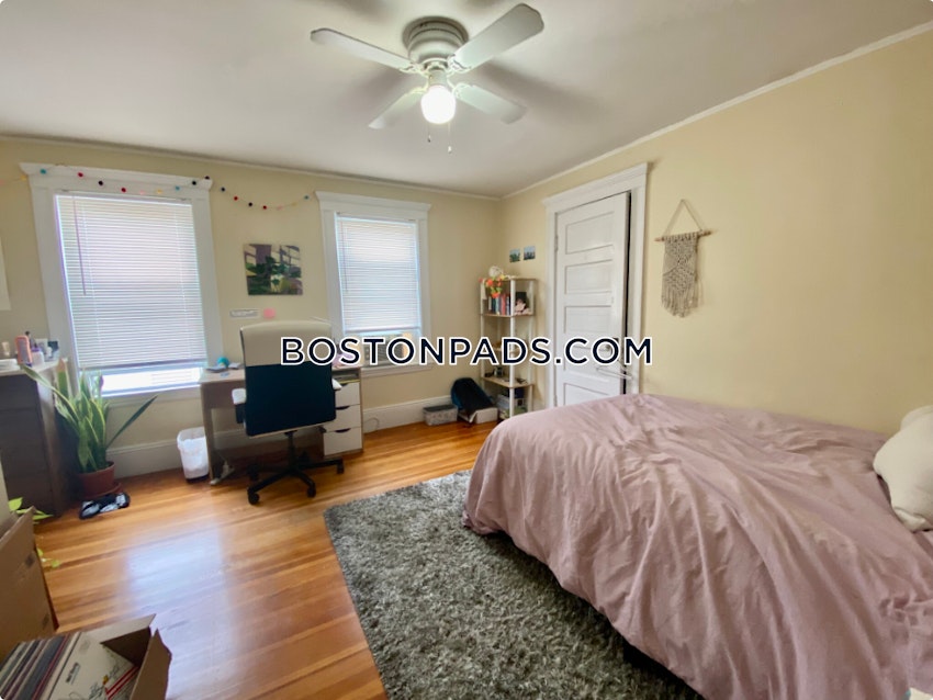 SOMERVILLE - MAGOUN/BALL SQUARE - 5 Beds, 2 Baths - Image 7