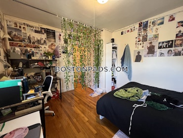 Boston - 2 Beds, 1 Baths