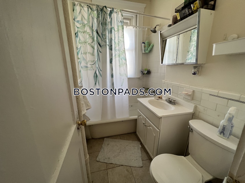 Boston - $2,800+ /month