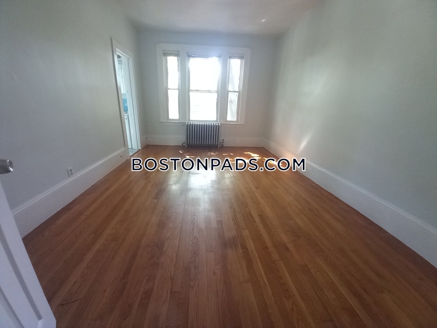 BOSTON - BRIGHTON - CLEVELAND CIRCLE - 3 Beds, 2 Baths - Image 8