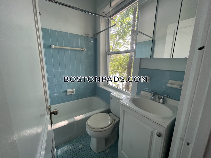 BOSTON - BRIGHTON - CLEVELAND CIRCLE - 7 Beds, 2 Baths - Image 12