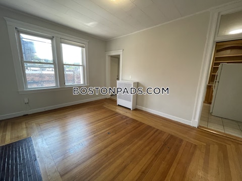 Orkney Rd. Boston photo 15