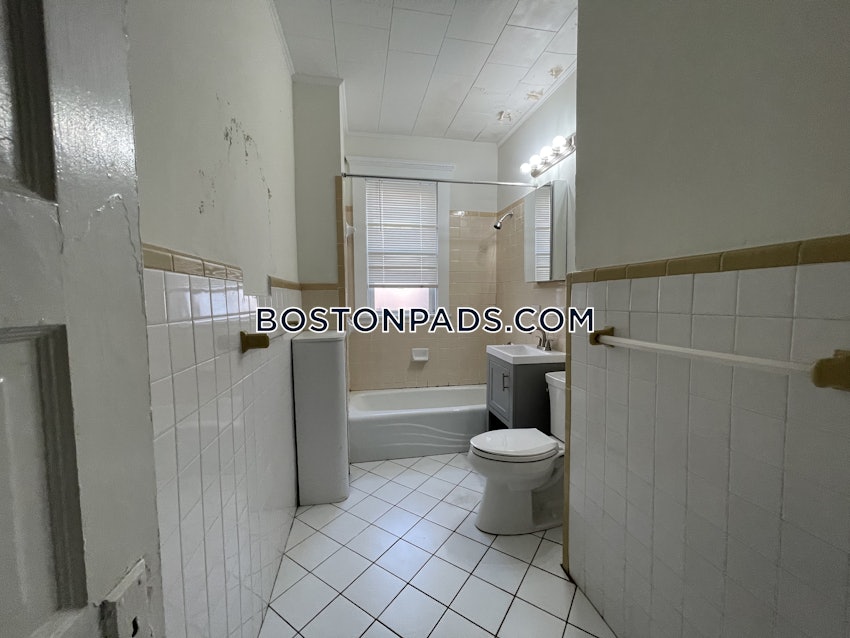 BOSTON - BRIGHTON - CLEVELAND CIRCLE - 3 Beds, 1 Bath - Image 37