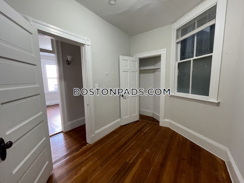 Orkney Rd. Boston photo 14