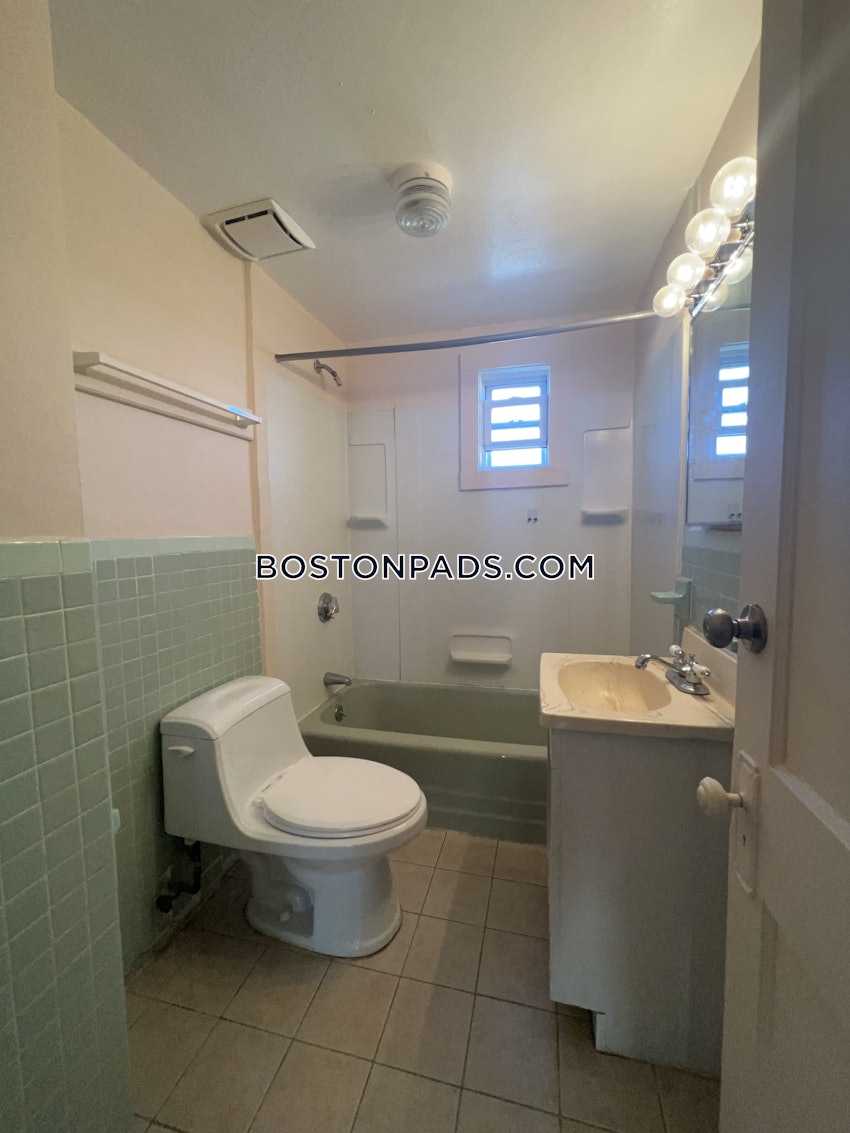 SOMERVILLE - EAST SOMERVILLE - 3 Beds, 1 Bath - Image 24