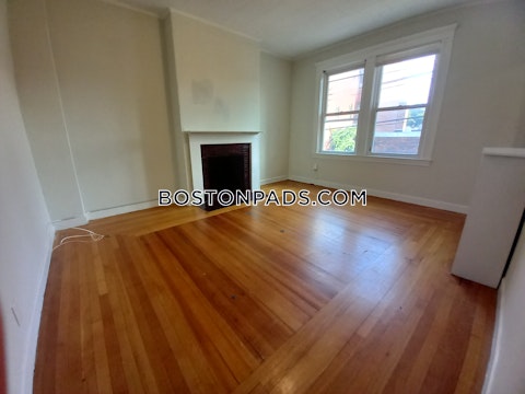 Orkney Rd. Boston photo 17