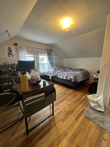 Somerville - 4 Beds, 2 Baths