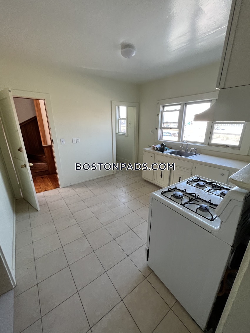 SOMERVILLE - EAST SOMERVILLE - 3 Beds, 1 Bath - Image 29