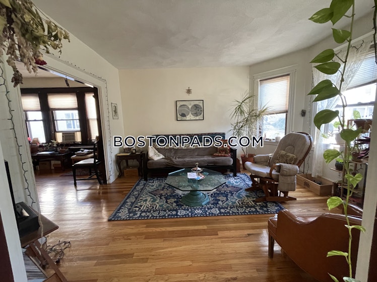 Frederick Ave., Medford