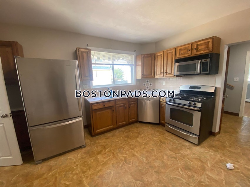 MALDEN - 5 Beds, 2 Baths - Image 38