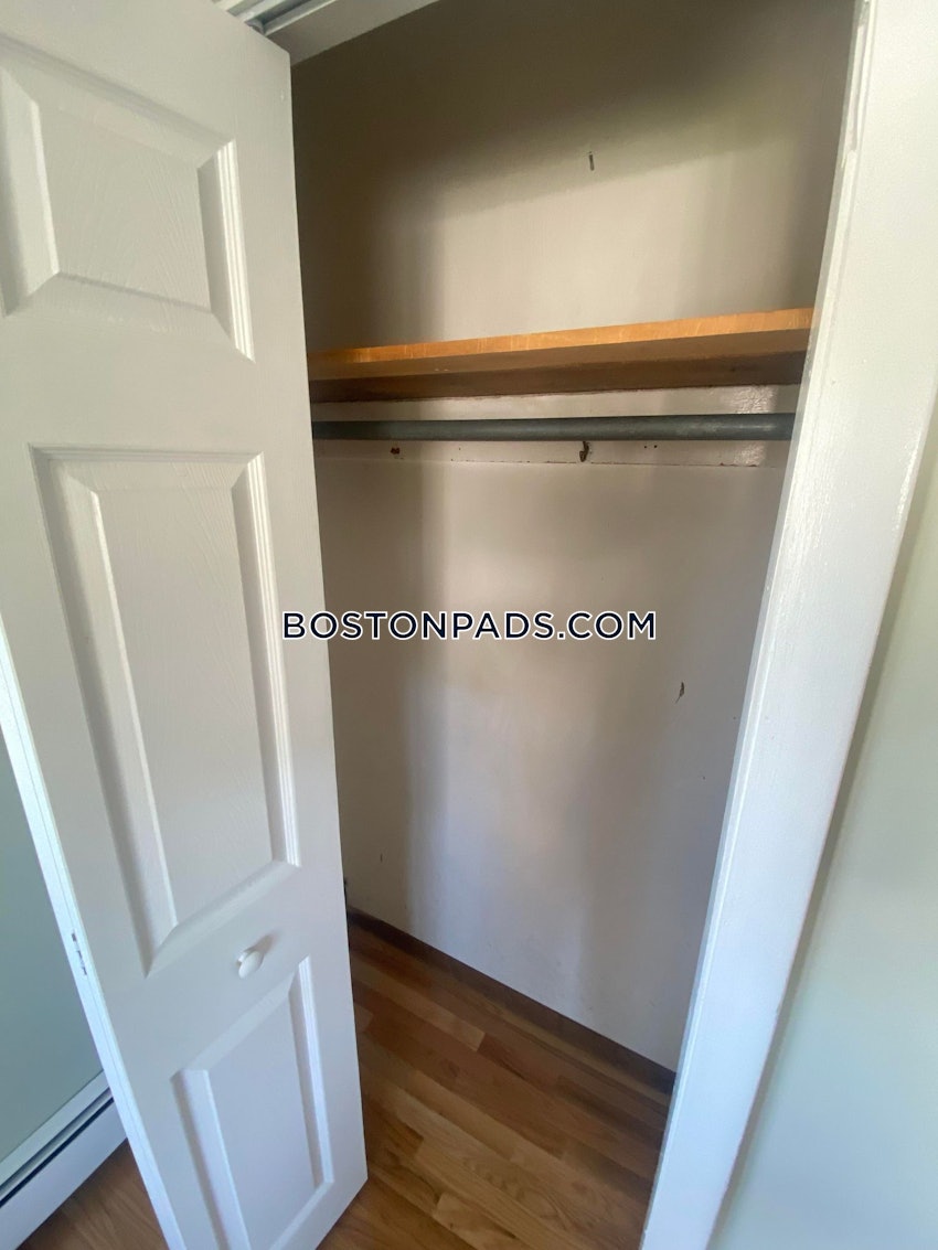 MALDEN - 5 Beds, 2 Baths - Image 46