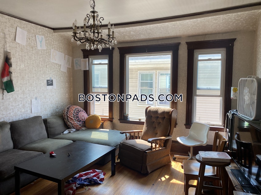 SOMERVILLE - TUFTS - 4 Beds, 1 Bath - Image 73