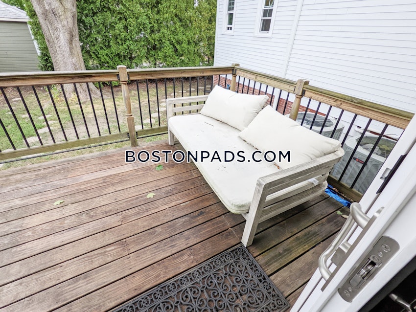 NEWTON - NEWTONVILLE - 3 Beds, 2 Baths - Image 46