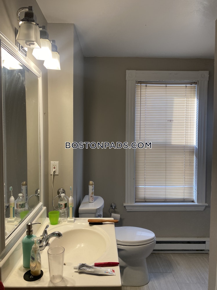 Bristol Rd., Medford