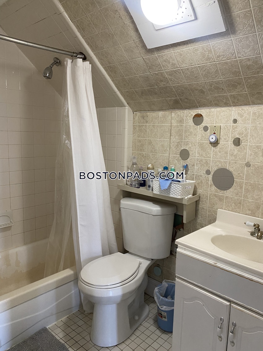 SOMERVILLE - TUFTS - 5 Beds, 2 Baths - Image 18