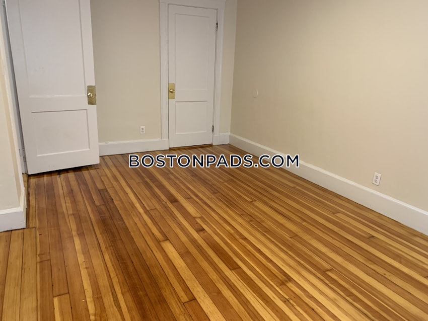 BOSTON - ALLSTON - 3 Beds, 1 Bath - Image 11