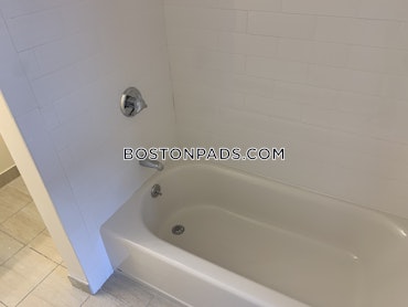 Boston - 3 Beds, 1 Baths