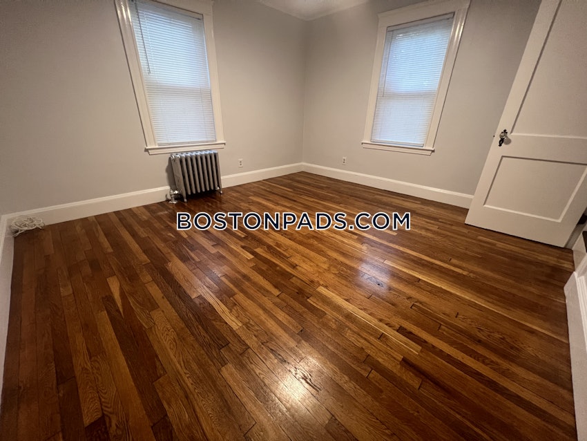 BOSTON - HYDE PARK - 2 Beds, 1 Bath - Image 11