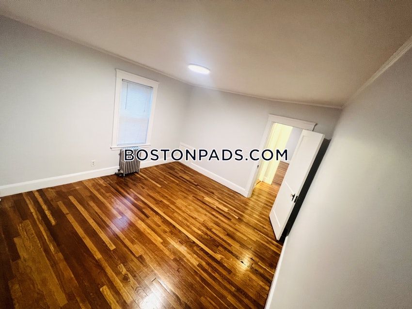 BOSTON - HYDE PARK - 2 Beds, 1 Bath - Image 9