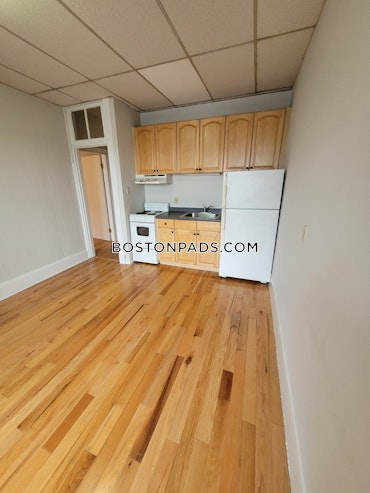 Boston - 1 Beds, 1 Baths