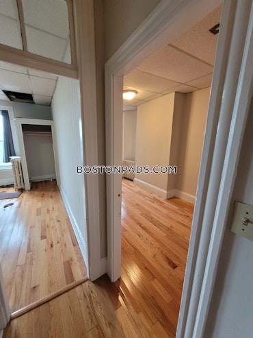 Boston - 1 Beds, 1 Baths