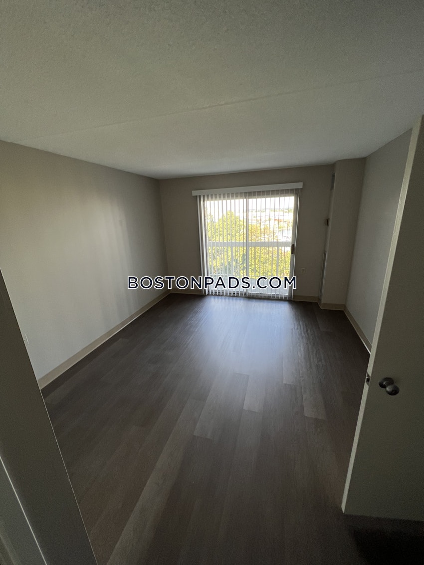 CHELSEA - 2 Beds, 2 Baths - Image 5