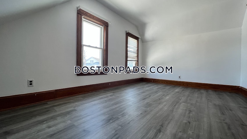 SOMERVILLE - TUFTS - 6 Beds, 1.5 Baths - Image 10