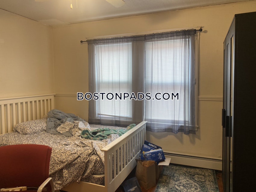 SOMERVILLE - TUFTS - 4 Beds, 2 Baths - Image 7