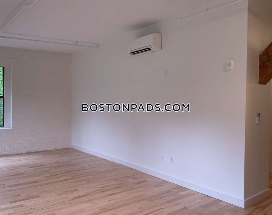 Boston - 0 Beds, 2 Baths