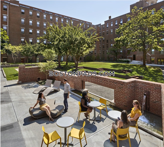 Boston - $2,900+ /mo