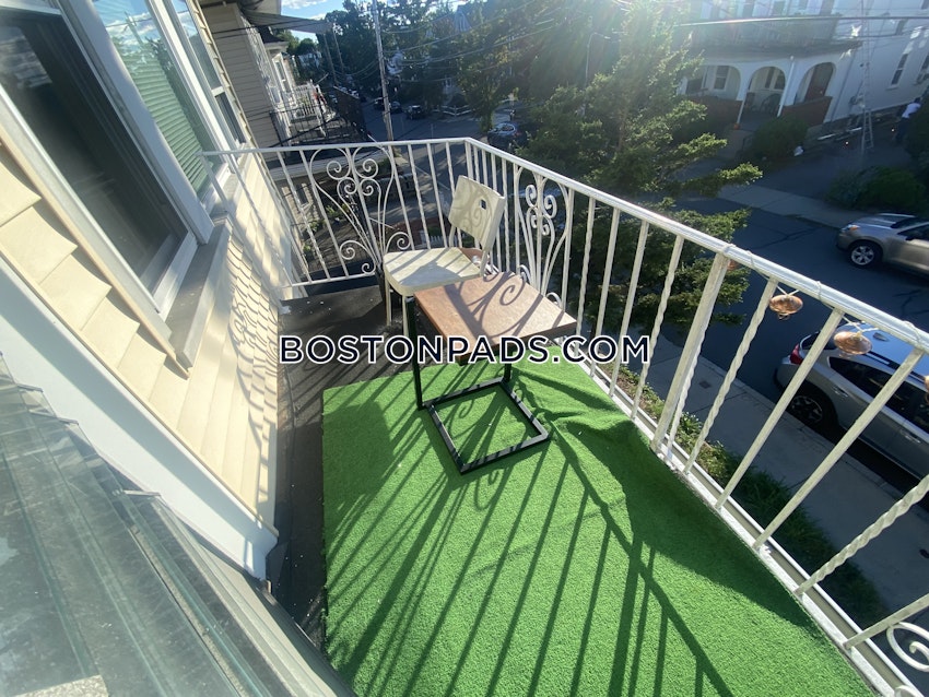 SOMERVILLE - TUFTS - 4 Beds, 1 Bath - Image 66