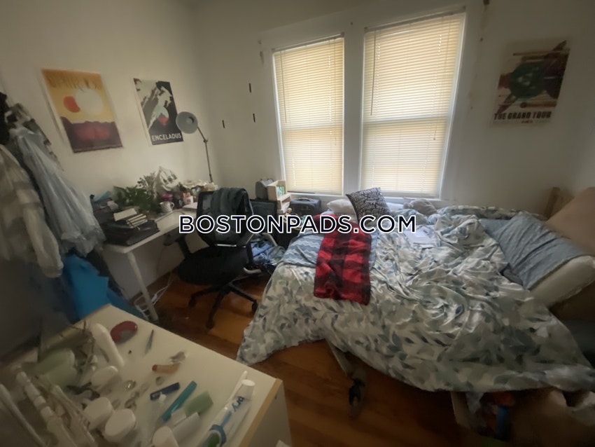 SOMERVILLE - TUFTS - 4 Beds, 1 Bath - Image 61