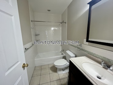 Boston - 5 Beds, 2 Baths