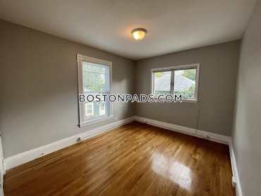 Boston - 5 Beds, 2 Baths