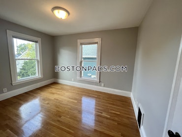 Boston - 5 Beds, 2 Baths