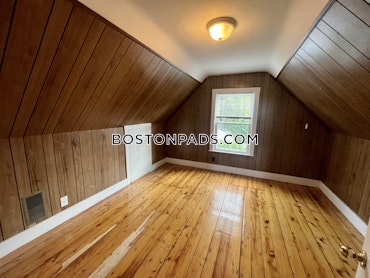 Boston - 5 Beds, 2 Baths