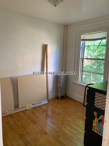 Boston - 3 Beds, 1 Baths