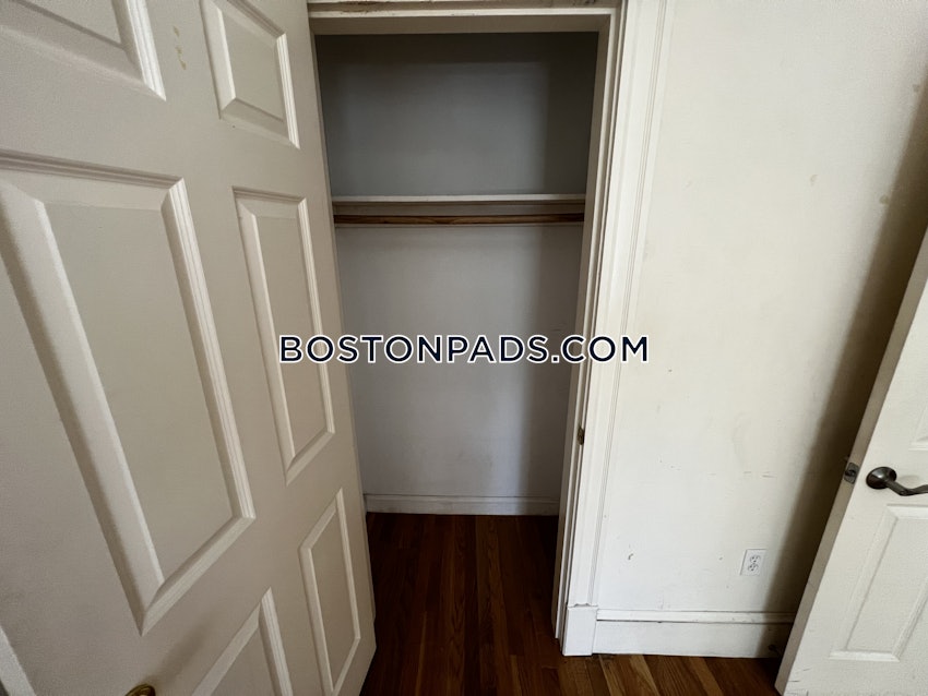 BOSTON - FENWAY/KENMORE - 3 Beds, 1 Bath - Image 17