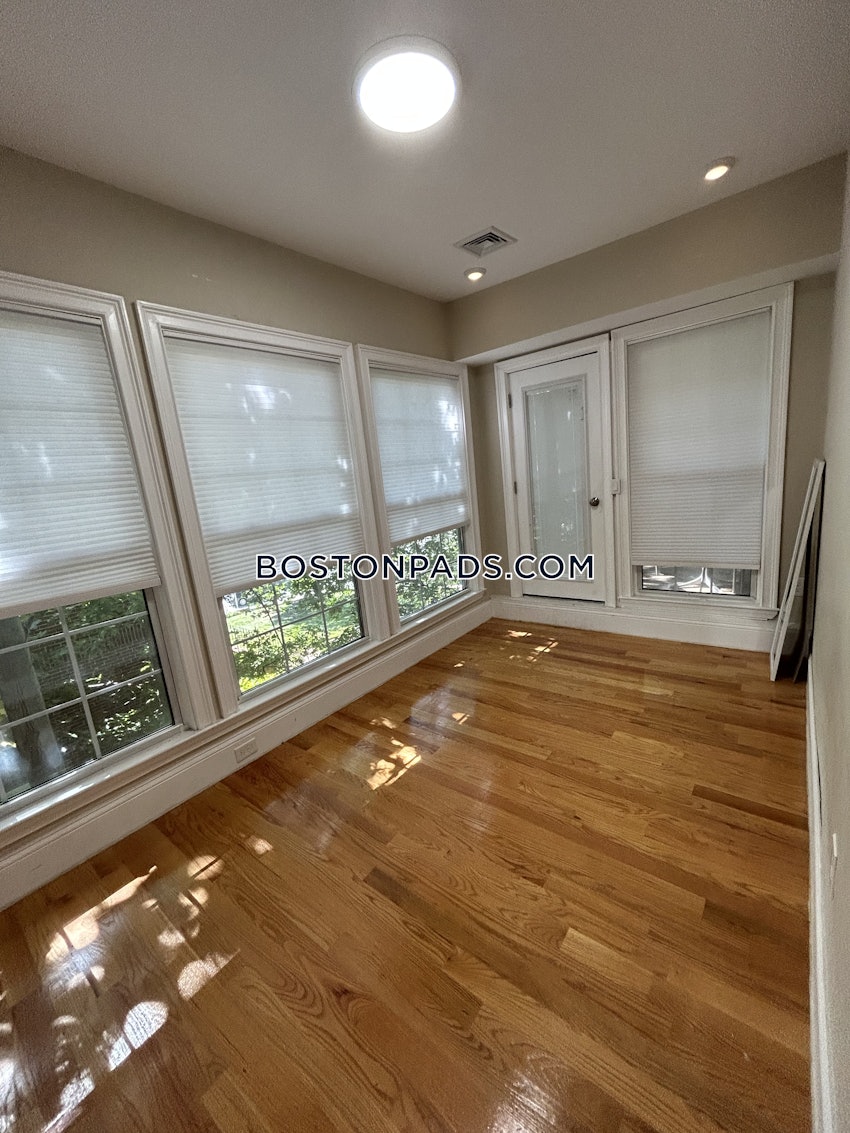 BOSTON - BRIGHTON - CLEVELAND CIRCLE - 6 Beds, 3 Baths - Image 26