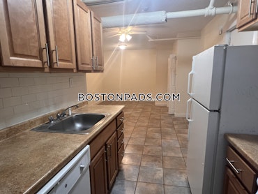 Boston - 0 Beds, 1 Baths