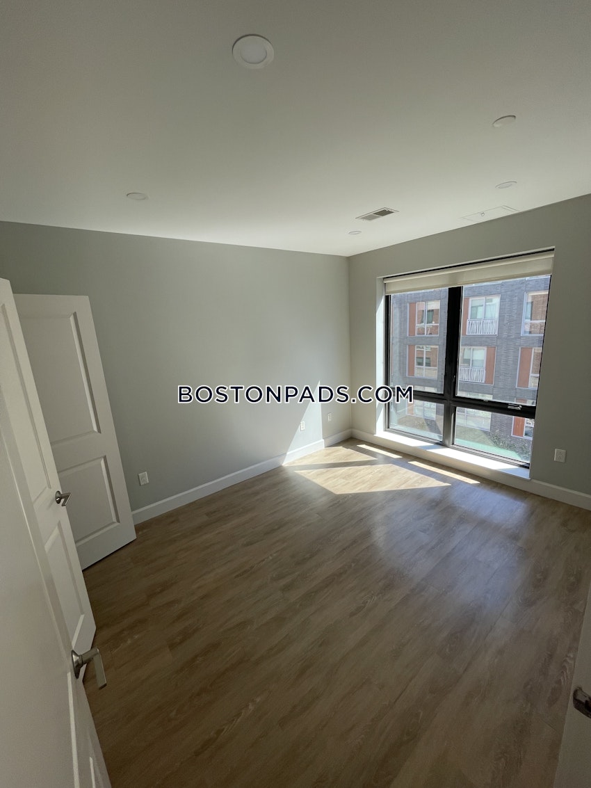 CAMBRIDGE- EAST CAMBRIDGE - 2 Beds, 2 Baths - Image 9