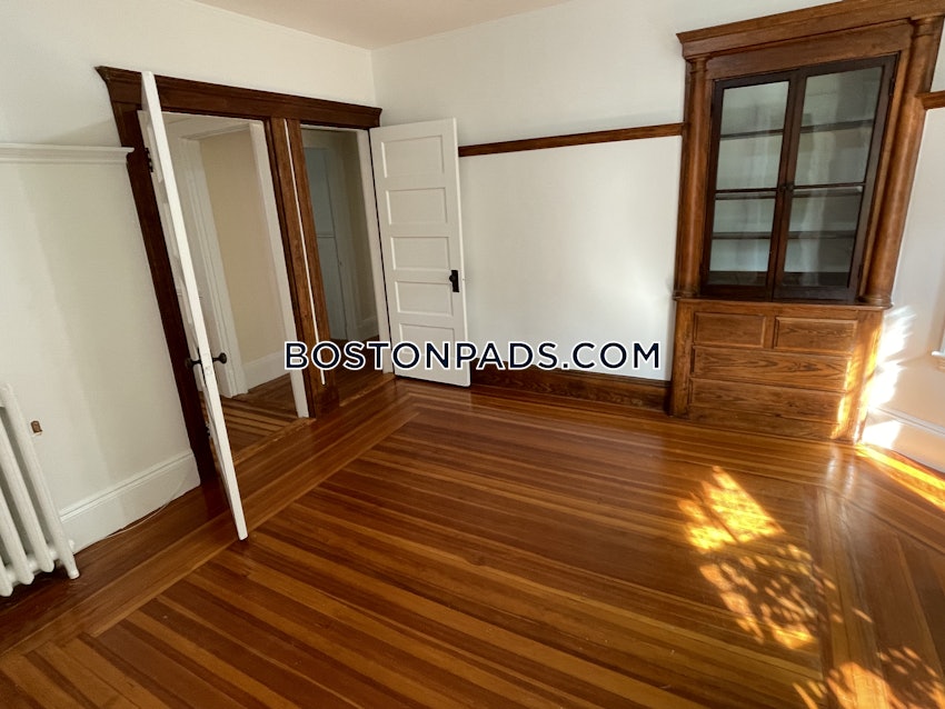 CAMBRIDGE - MT. AUBURN/BRATTLE/ FRESH POND - 3 Beds, 1 Bath - Image 30