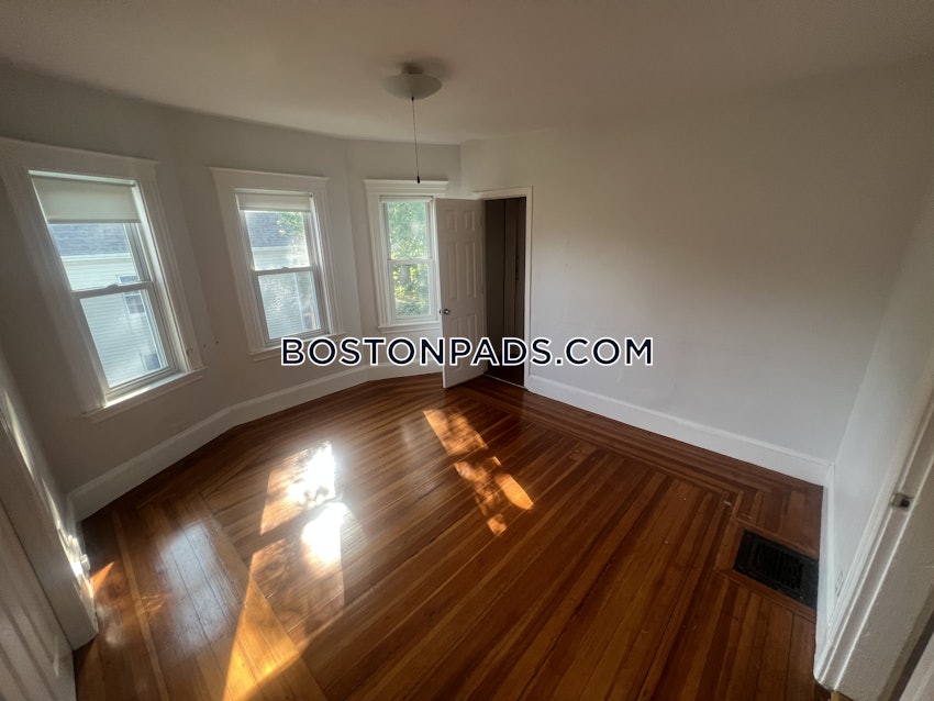 SOMERVILLE - DAVIS SQUARE - 2 Beds, 1 Bath - Image 27