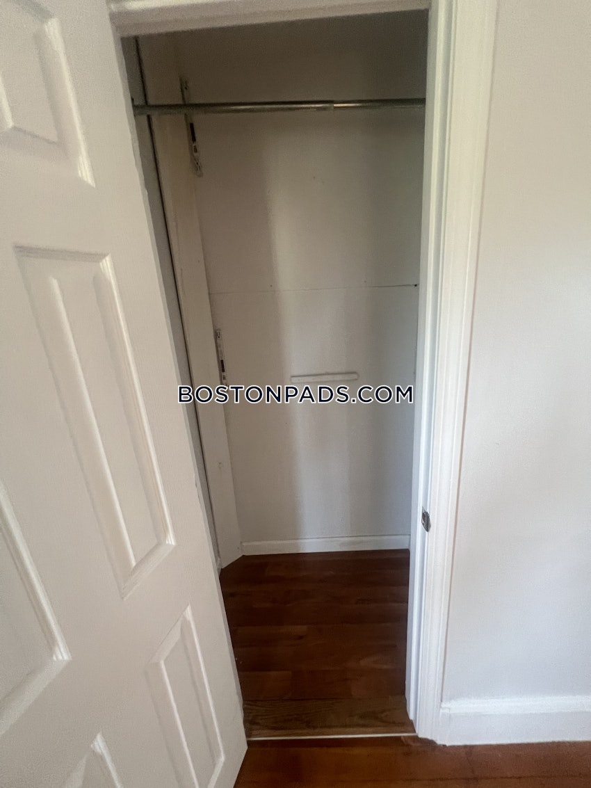 SOMERVILLE - DAVIS SQUARE - 2 Beds, 1 Bath - Image 8