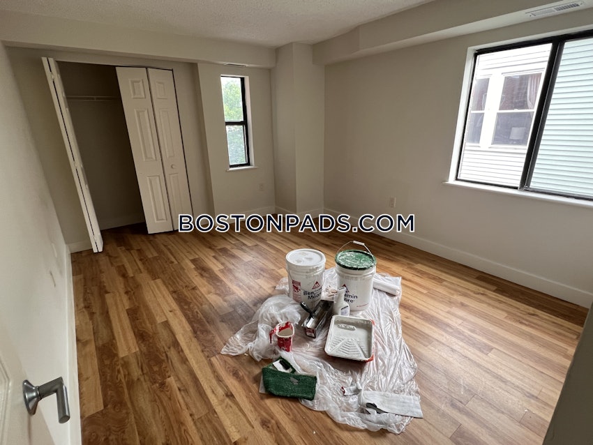 CAMBRIDGE - CENTRAL SQUARE/CAMBRIDGEPORT - 3 Beds, 2 Baths - Image 17