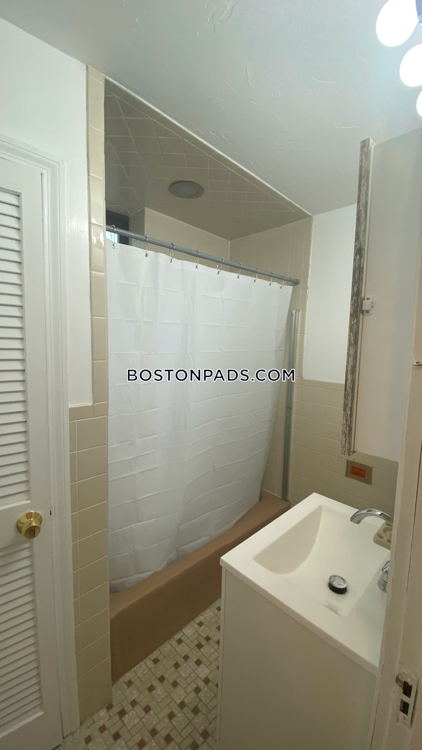 BOSTON - ALLSTON - 2 Beds, 1 Bath - Image 37