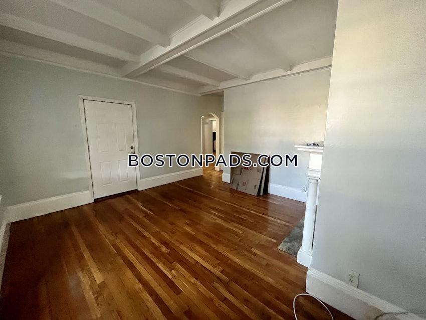 BOSTON - BRIGHTON - CLEVELAND CIRCLE - 5 Beds, 2 Baths - Image 15