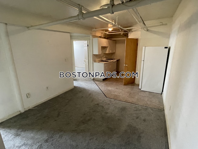 Boston - $3,400+ /mo