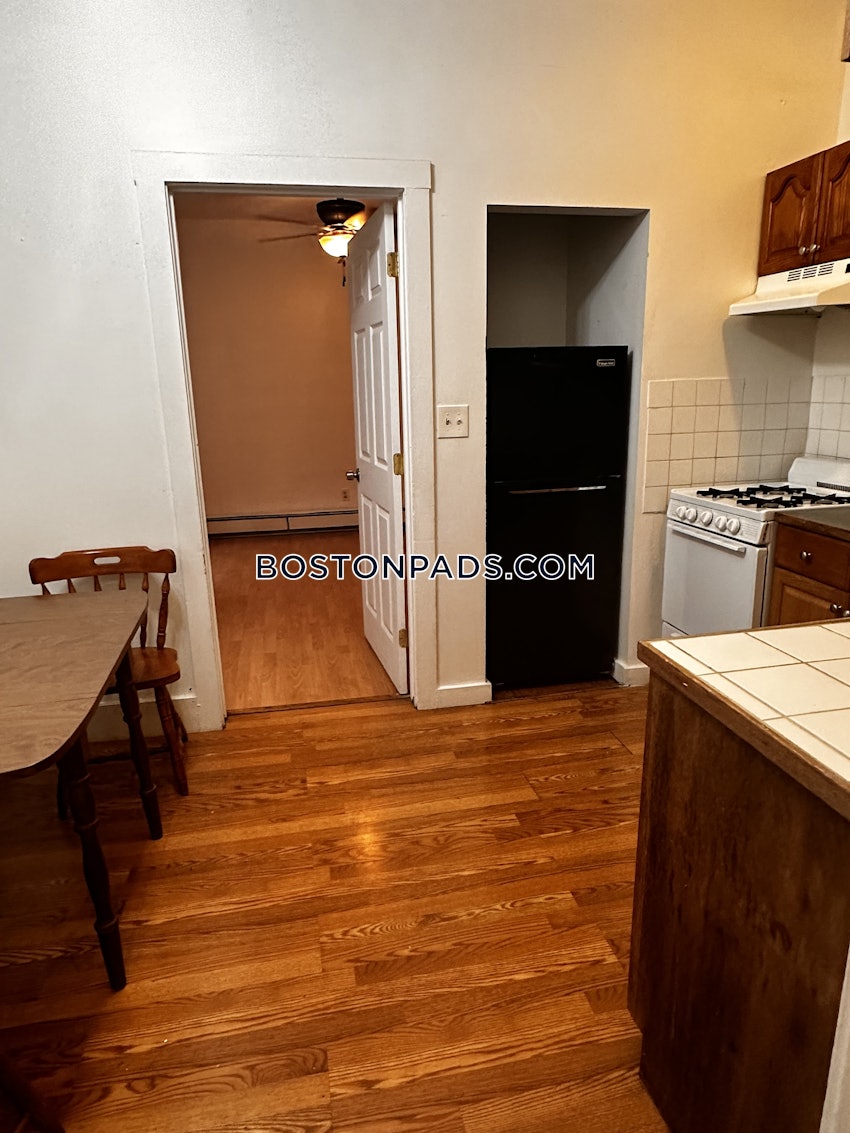 BOSTON - NORTHEASTERN/SYMPHONY - 3 Beds, 1 Bath - Image 22