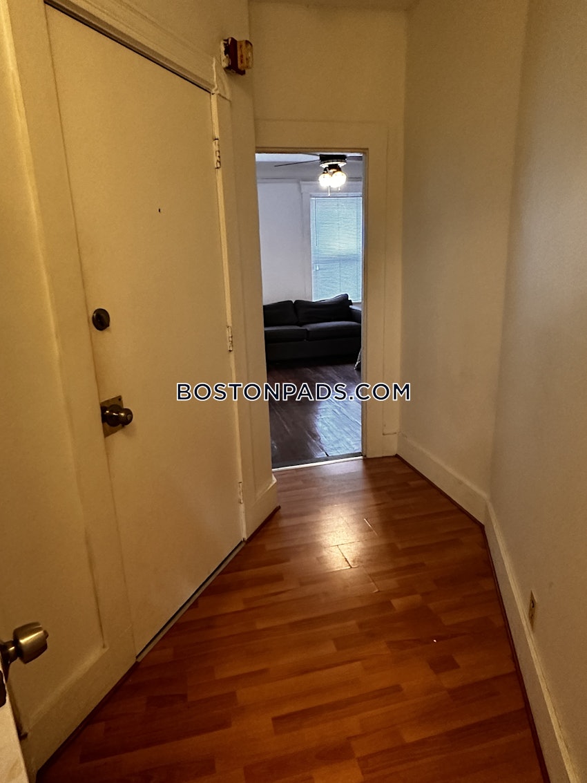 BOSTON - NORTHEASTERN/SYMPHONY - 3 Beds, 1 Bath - Image 19